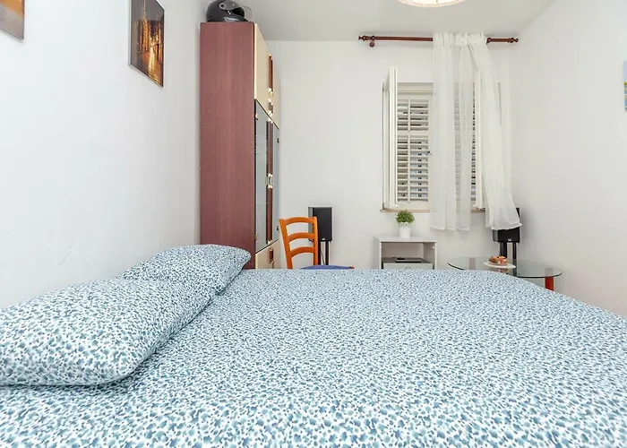 Relax - 1.4km From The Old Town *