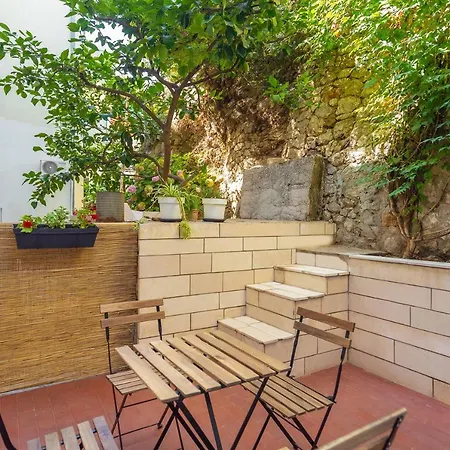 Appartement Relax - 1.4km From The Old Town